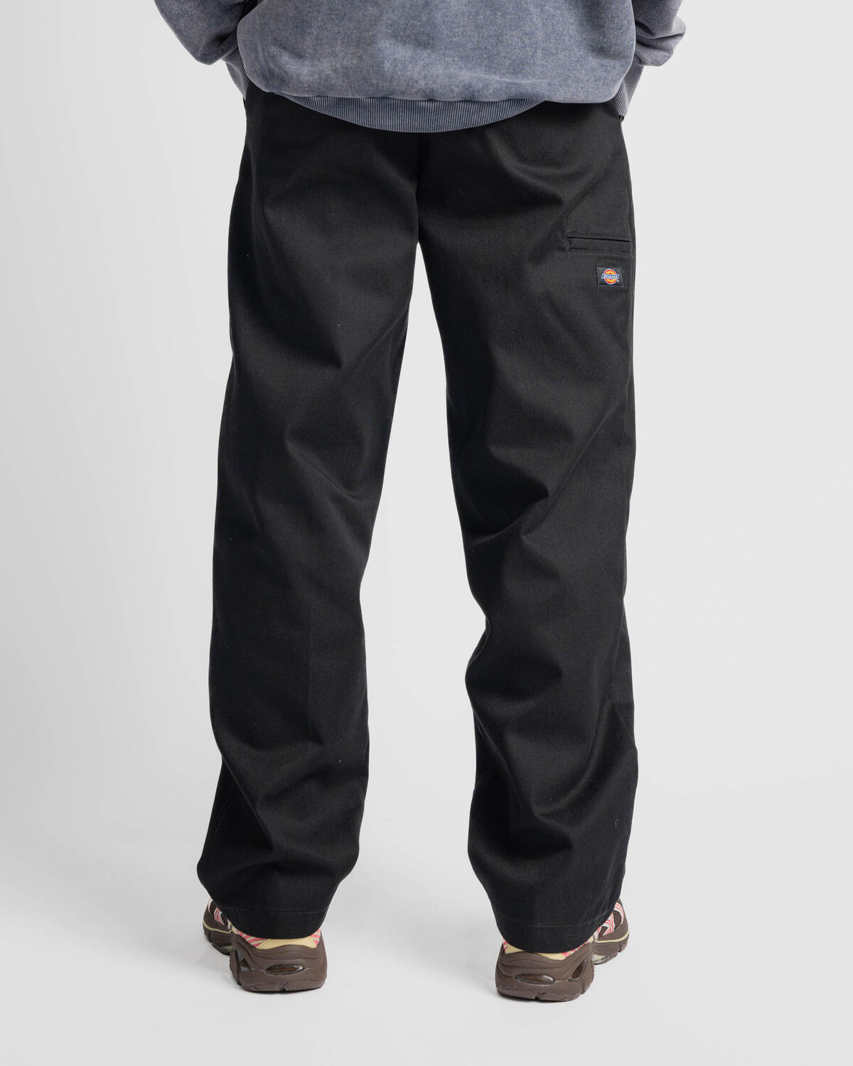 dickies-loose-multi-pocket-
